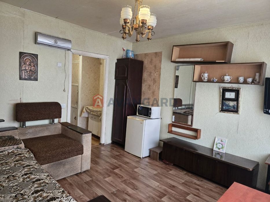 продається однокімнатна квартира з ремонтом