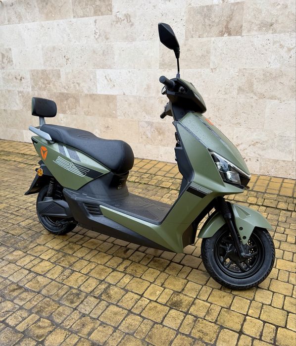 Електроскутер YADEA GT25, гарантія, оліва