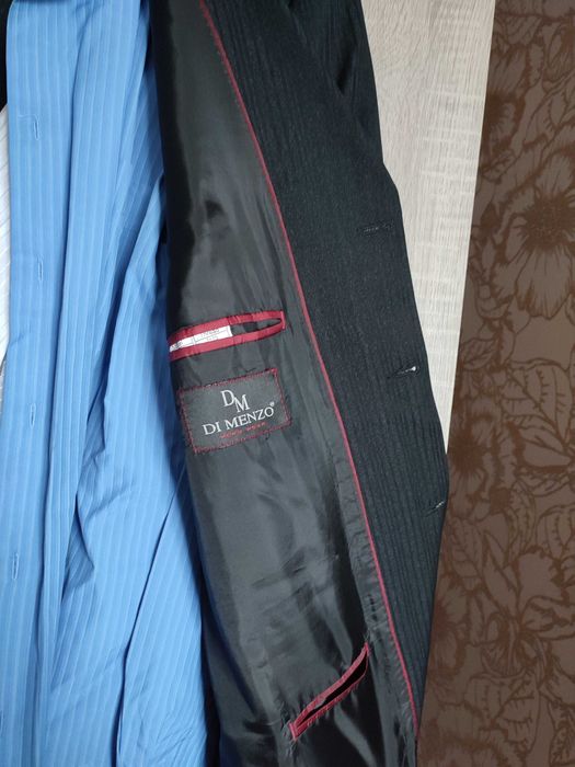 Продам чоловічий костюм