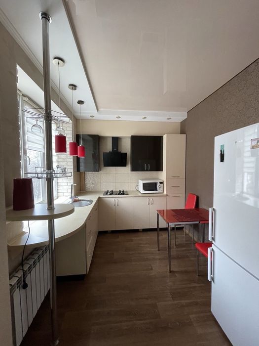 Здам 1-к студію в центрі соцміста,тепла підлога!