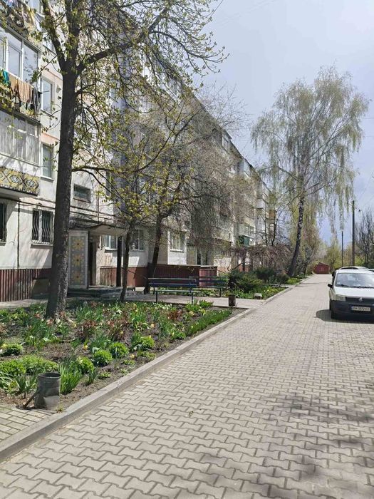 Продам 2-кімнатну квартиру з ремоном