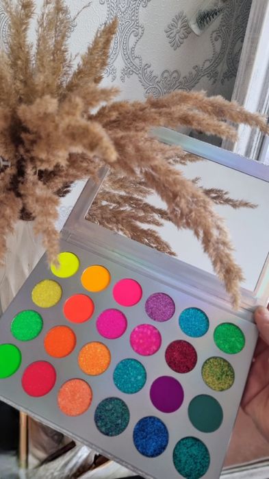 Пігменти для манікюру.