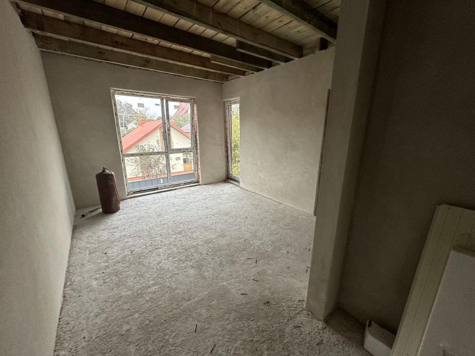 Продаж / Будинок, Дуплекс / Без ремонту / Брюховичі / Львів