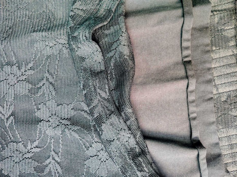 Śliczna czarna sukienka S