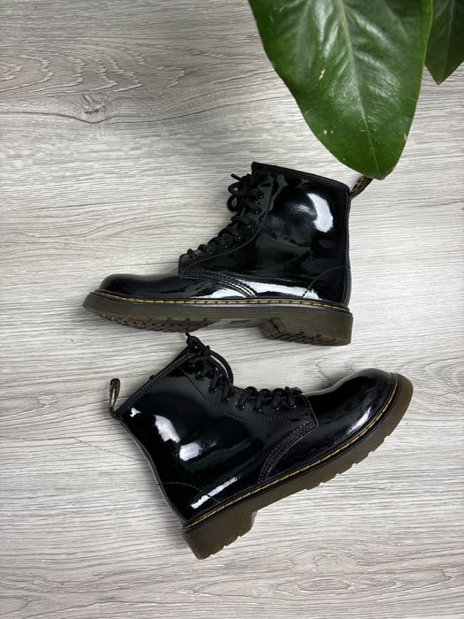 Buty wysokie Dr.Martens czarne błyszczące rozmiar 34 stan bardzo dobry