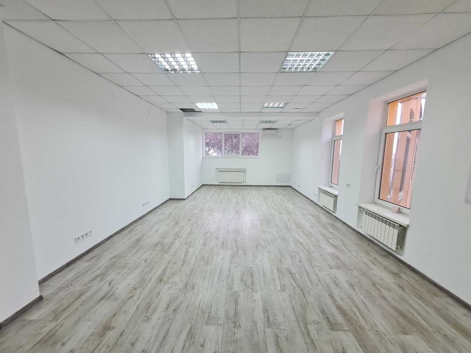 Офіс 98 м.кв. Нижній Вал 15 Подільський метро Контрактова площа Без%