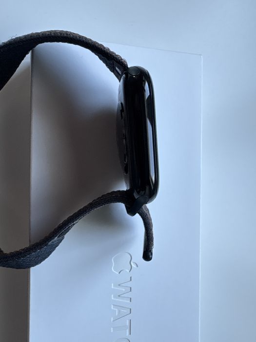 Apple Watch Series 10 GPS + Cellular