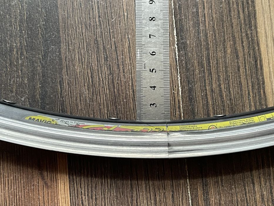 Обід Mavic 700С / 28 дюймів
