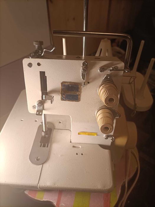 Máquina de costura Galinera Yamata gk257