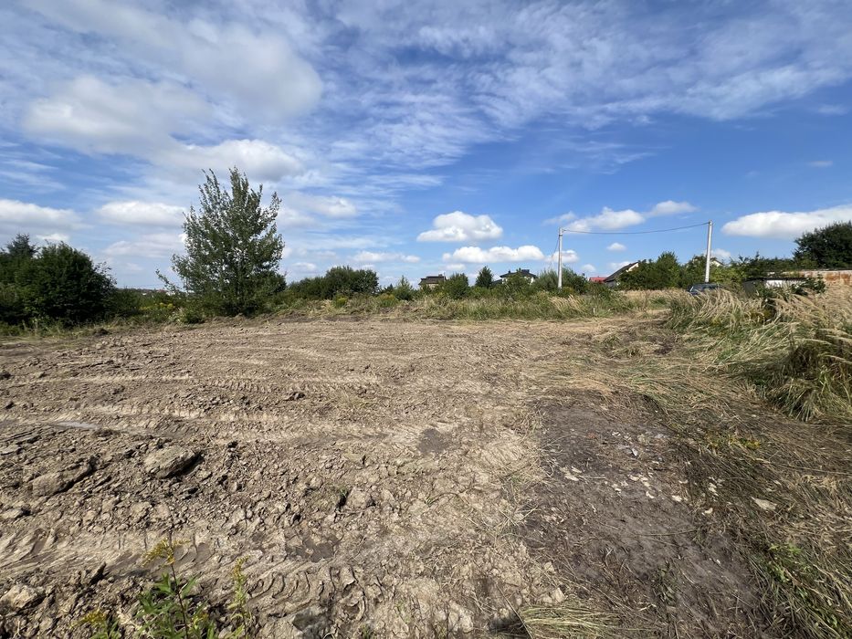 Земельна ділянка під житлову забудову 10 сотих в передмісті Львова