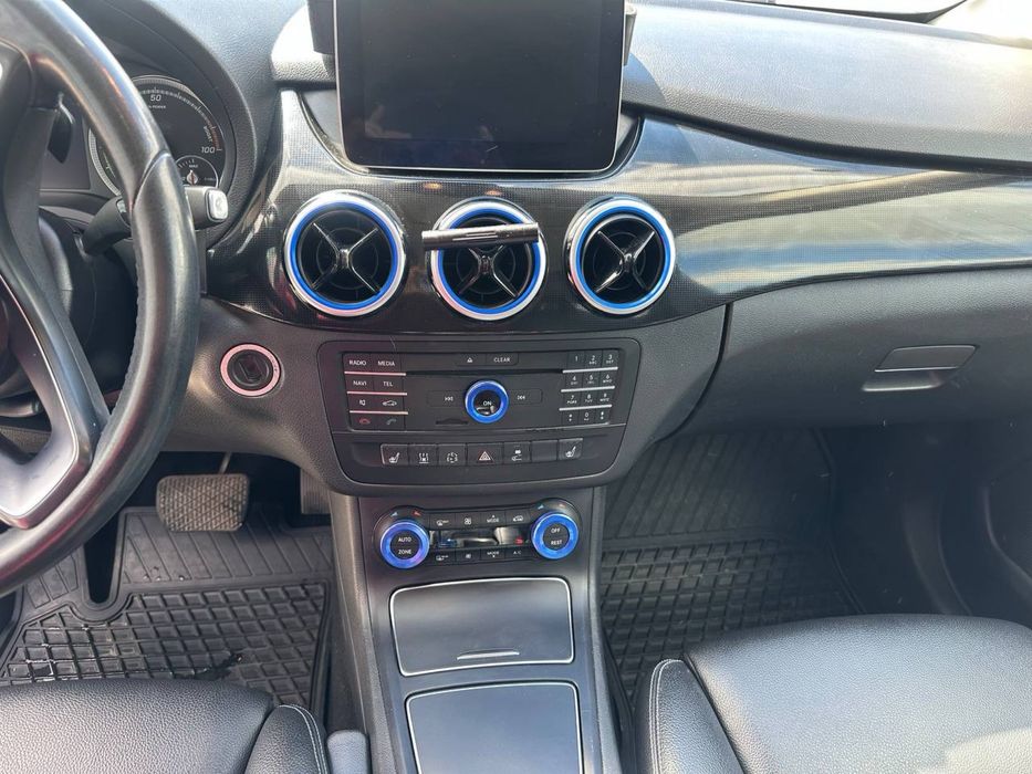 Mercedes-Benz B-Class 2016 VIN WDD2428901J013906 фото оголошення 18 з 24