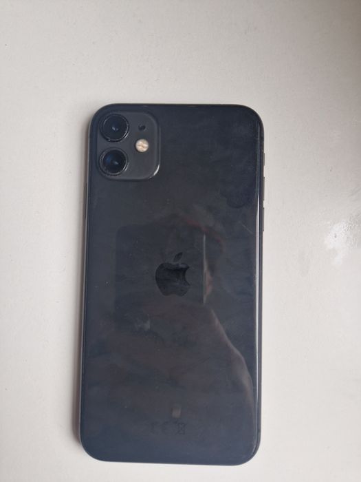 Iphone 11 64gb stan dobry+