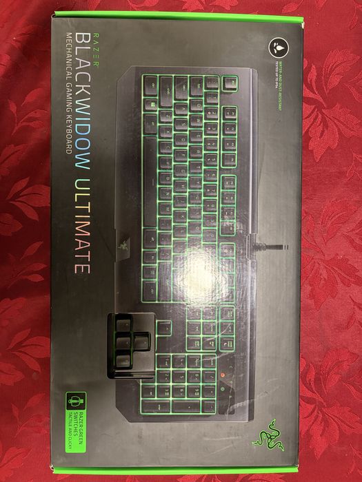 Razer Blackwidow Ultimate como novo, pouco uso. Layout “QWERTZ”