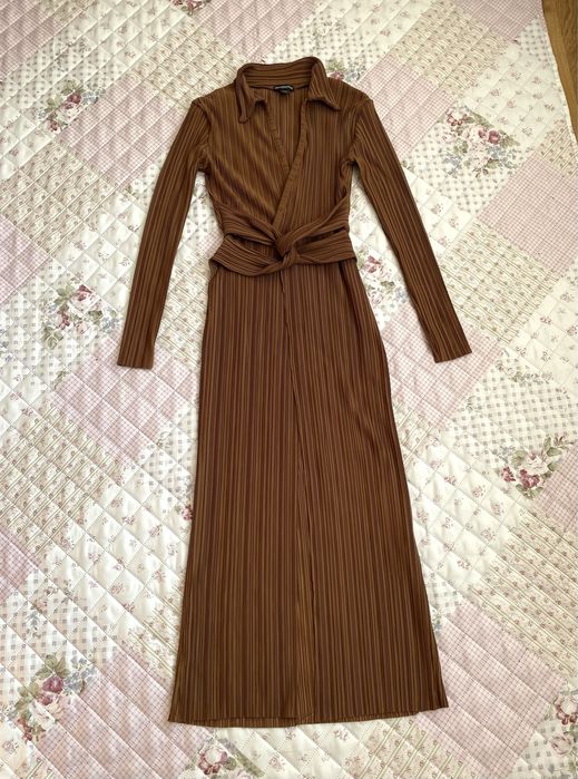 Jasna brązowa długa sukienka z rozcięciem L 40 prettylittlethinf