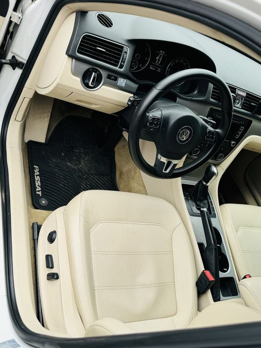 Volkswagen Passat B7 2.0 TDI SE