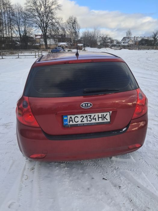 Kia ceed 1.4 бензин