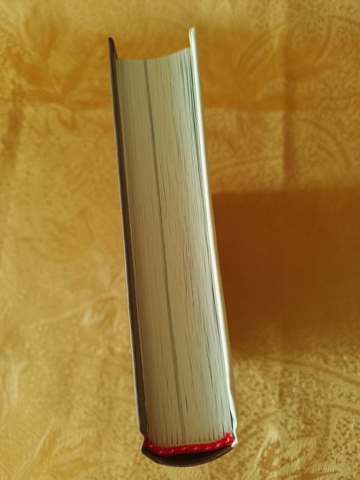 Продається книга