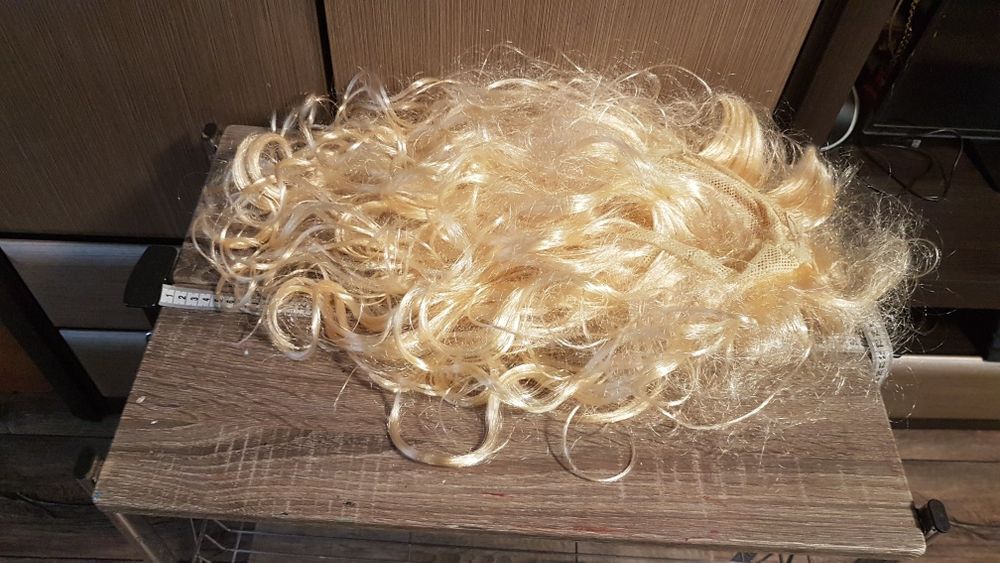 Парик Золушка. р. 58.