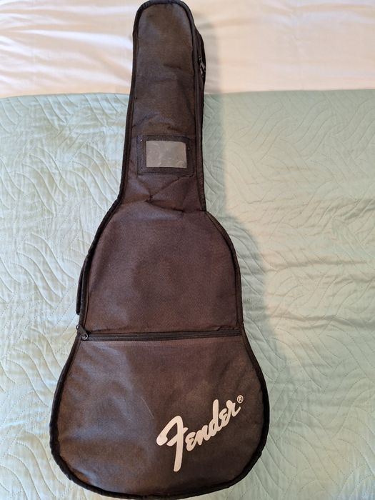 Guitarra Fender Clássica e Bolsa de transporte almofadada