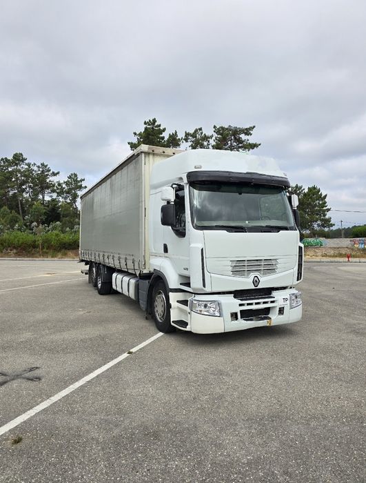 Camião renaulte premium