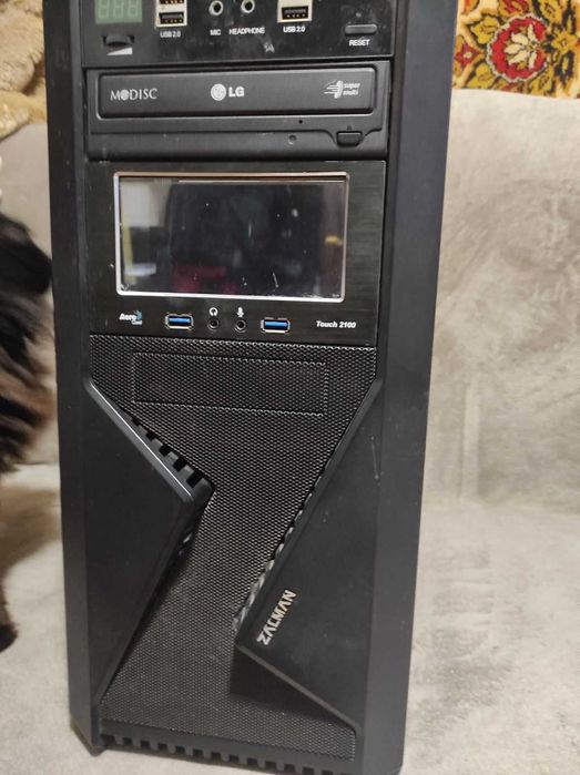 Продам игровой компьютер с монитором в идеальном состоянии