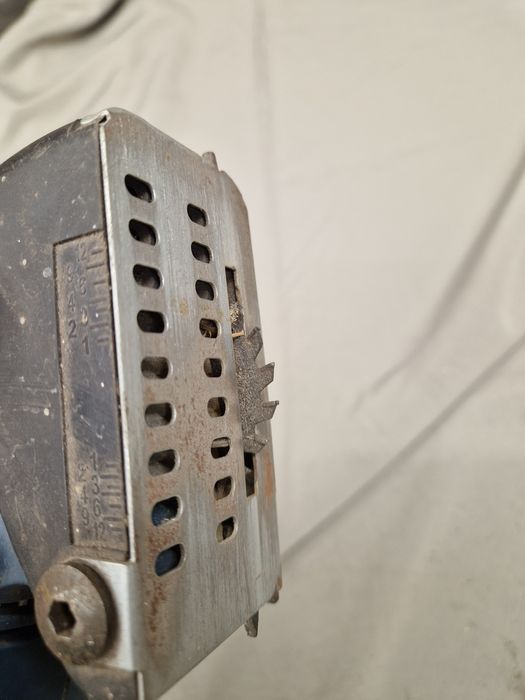 Mini piła 1 sprawna druga na cześci