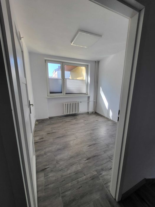 Lokal handlowo - usługowy 115 m2 w Pucku