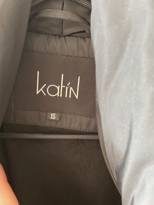 Куртка жіноча