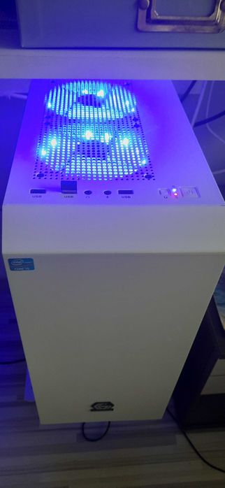 Komputer stacjonarny