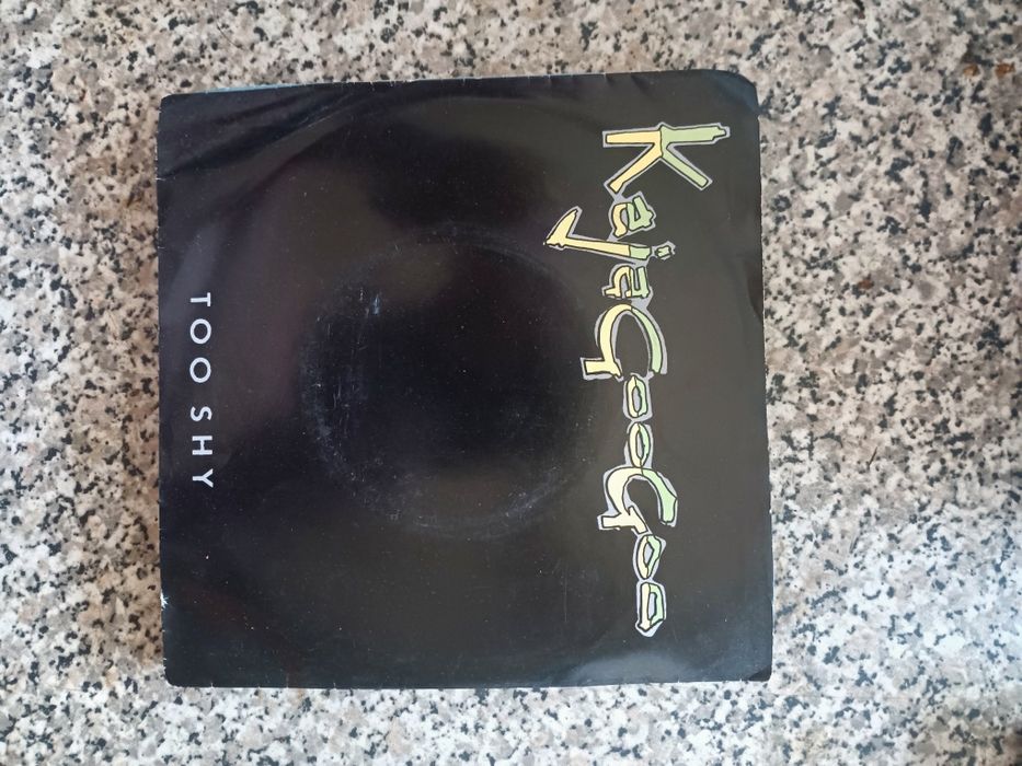 Discos vinil single 2€ unidade. Bom estado de conservação