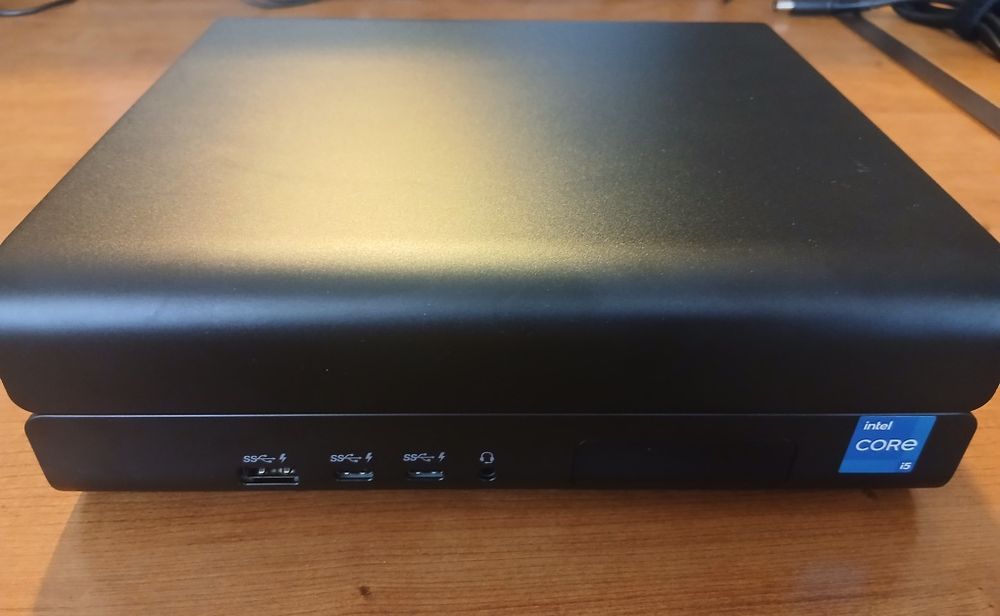 Workstation HP Z2 Mini G9 | i5 12.ª Gen | 16GB DDR5 | Nvidia T400 4GB