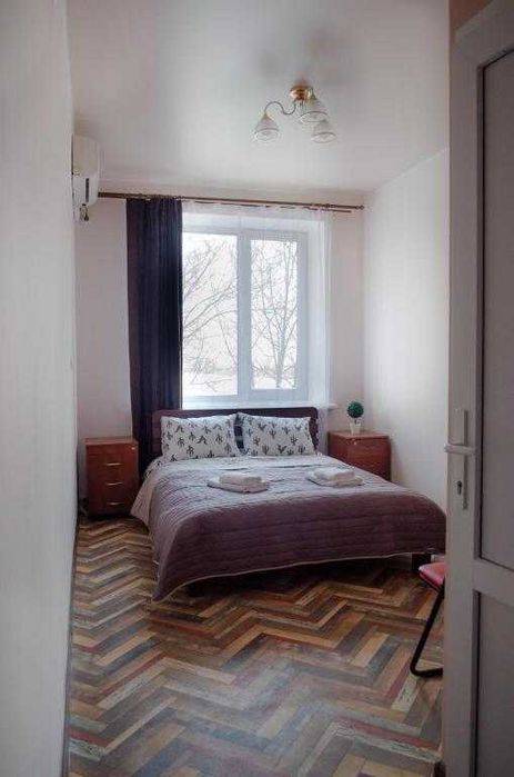 Хостел PERRON м. Південний вокзал, койко-місця та окремі кімнати люкс