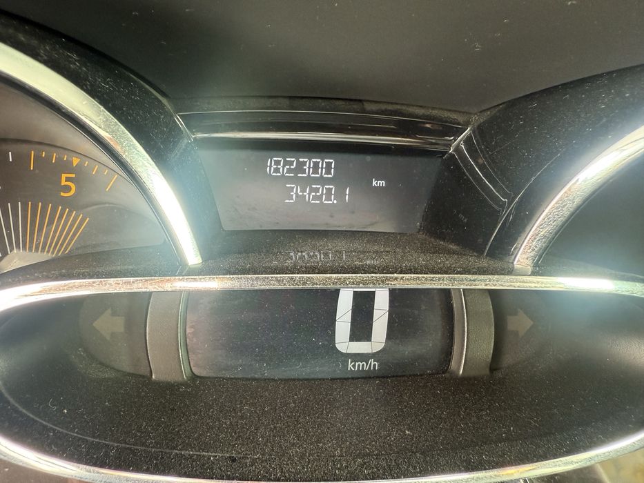 Renault Clio Sports Tourer