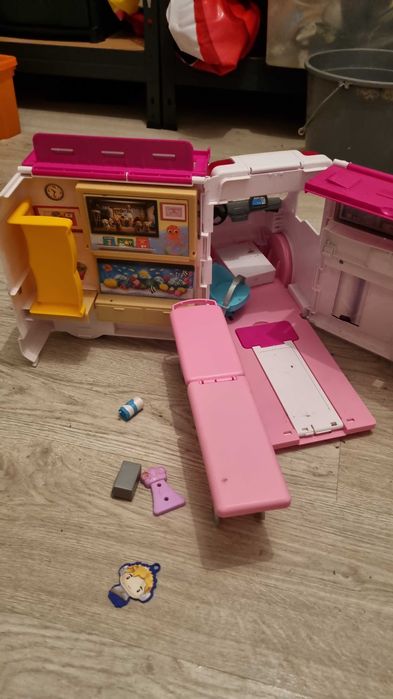 Brinquedo ambulância barbie
