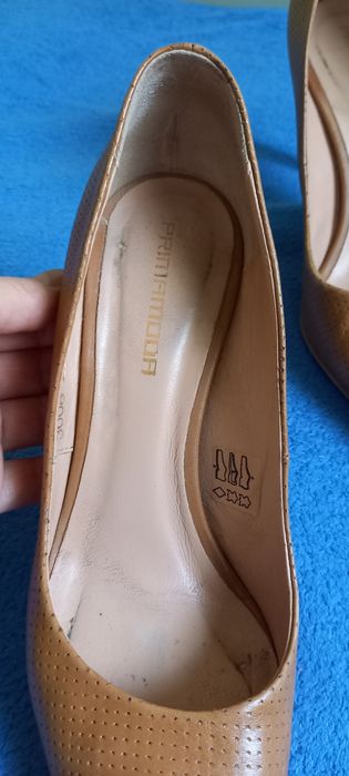 Szpilki Prima Moda 36 karmel