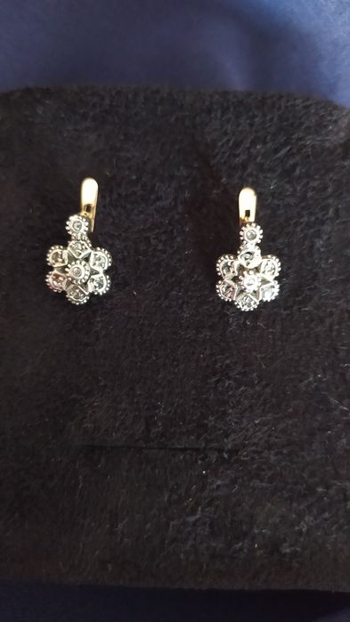 Peças de prata com ouro
