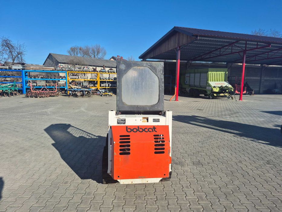 Mini Ładowarka BOBCAT 310 Uszkodzony silnik