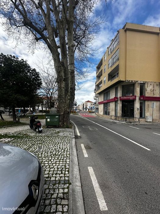 Apartamento t4 à venda na Rua Engenheiro Adelino Amaro Costa, 1 n — Porto De Mós - São João Baptista E São Pedro, Leiria