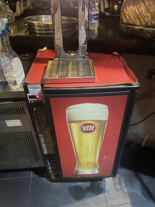 Máquina de Finos Super Bock Nova – Profissional com Refrigeração