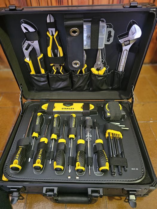 Mala de Ferramentas Stanley 142 Peças | Nova | Completa | Profissional | 199€ | Entrega Imediata