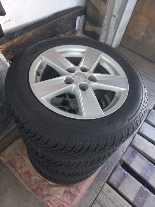Резина Bridgestone R16 205/60 R16 зима на дисках