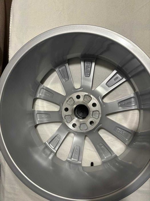 Alufelgi audi 18 cali nowe