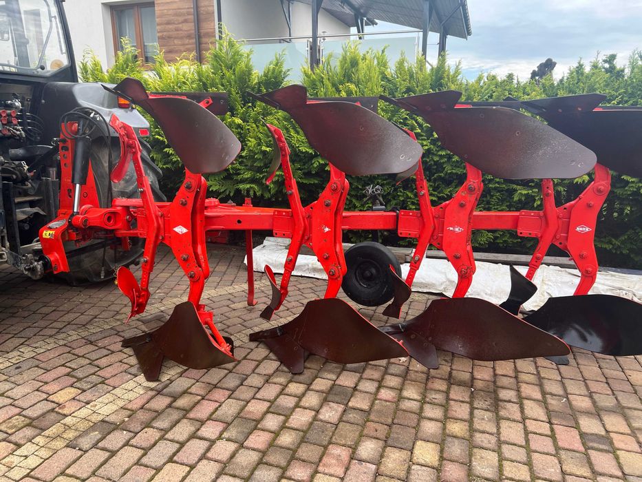Pług Kuhn MultiMaster 120 4- skibowy obrotowy