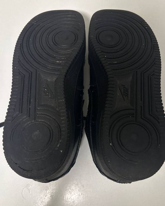 Заголовок Nike air force supreme