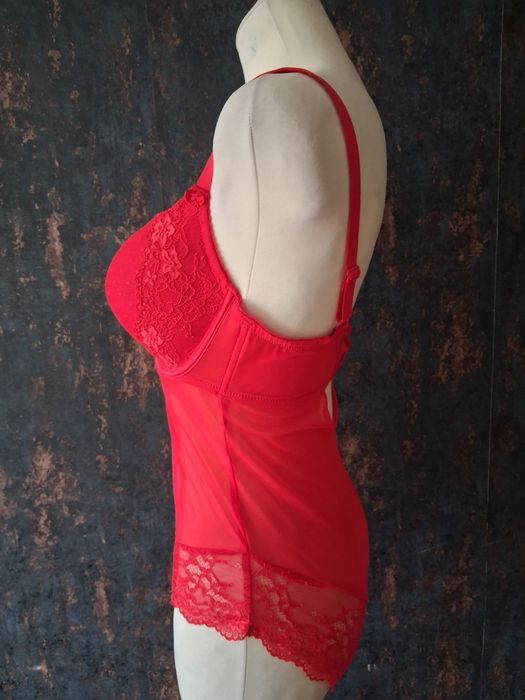 Czerwone seksowne body damskie 90C