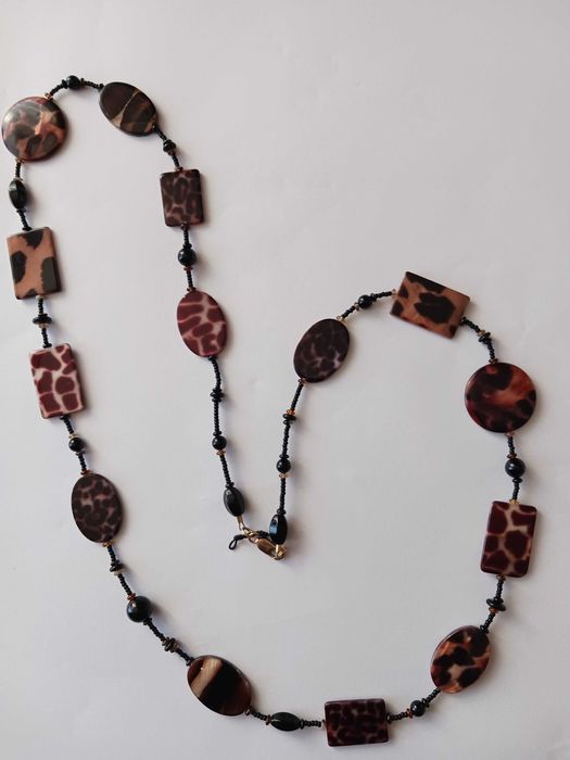 Korale do jesiennej sukienki lub swetra