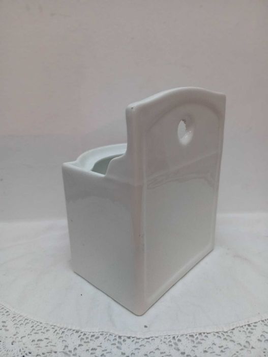 Saleiro - bolinhas vermelhas - Vista Alegre