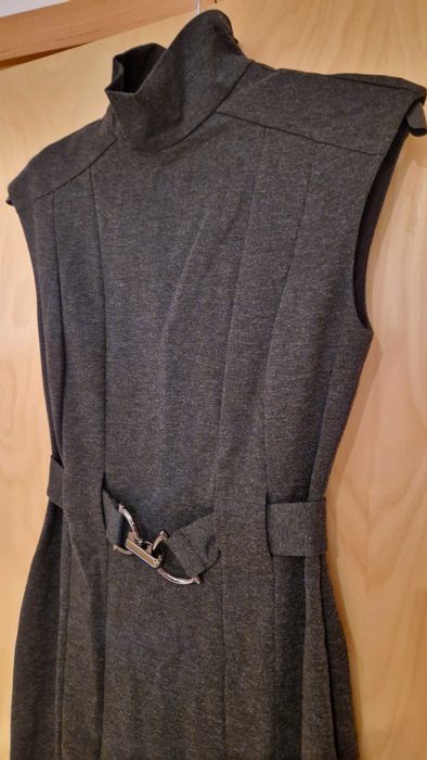 Vestido cinza, cintado, Zara, tamanho S