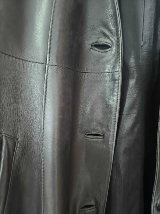 Casaco feminino de couro  muito elegante