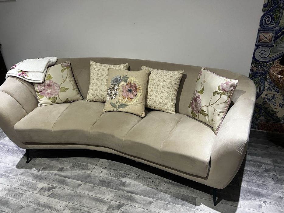 Sofa em curva Novo